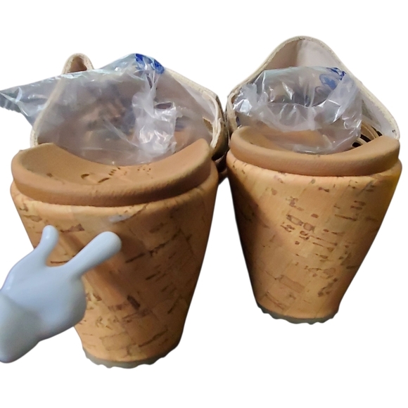 Skechers Natural Beverlee Sail Away Sandals Size 11 - Picture 9 of 10